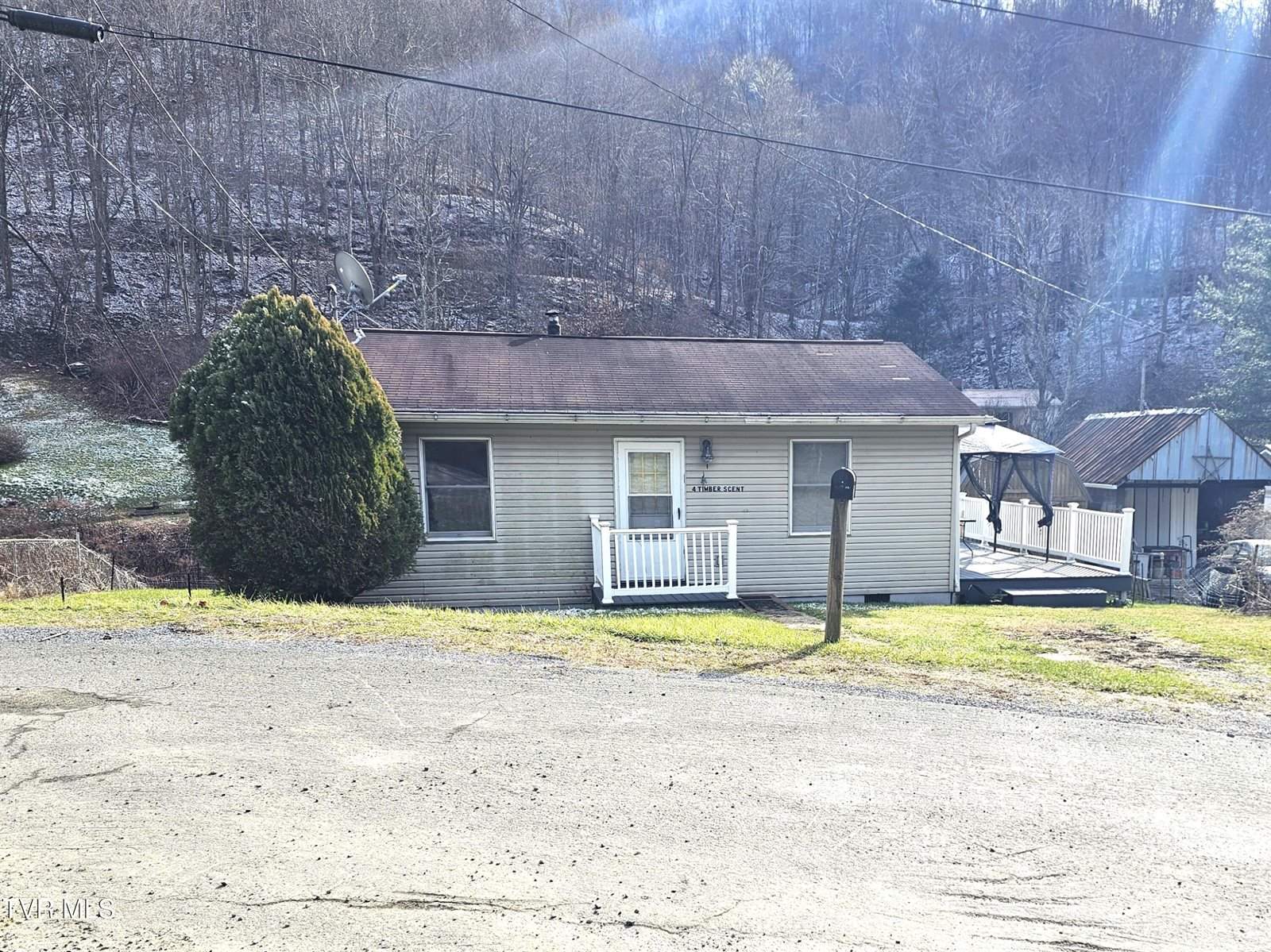 4 Timber Scent, Dante, VA 24237