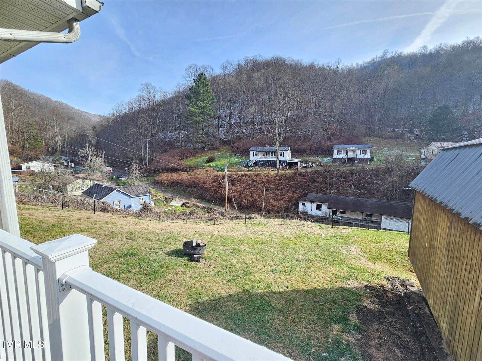 4 Timber Scent, Dante, VA 24237