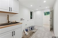 9334 Spring Street, Omaha, NE 68124