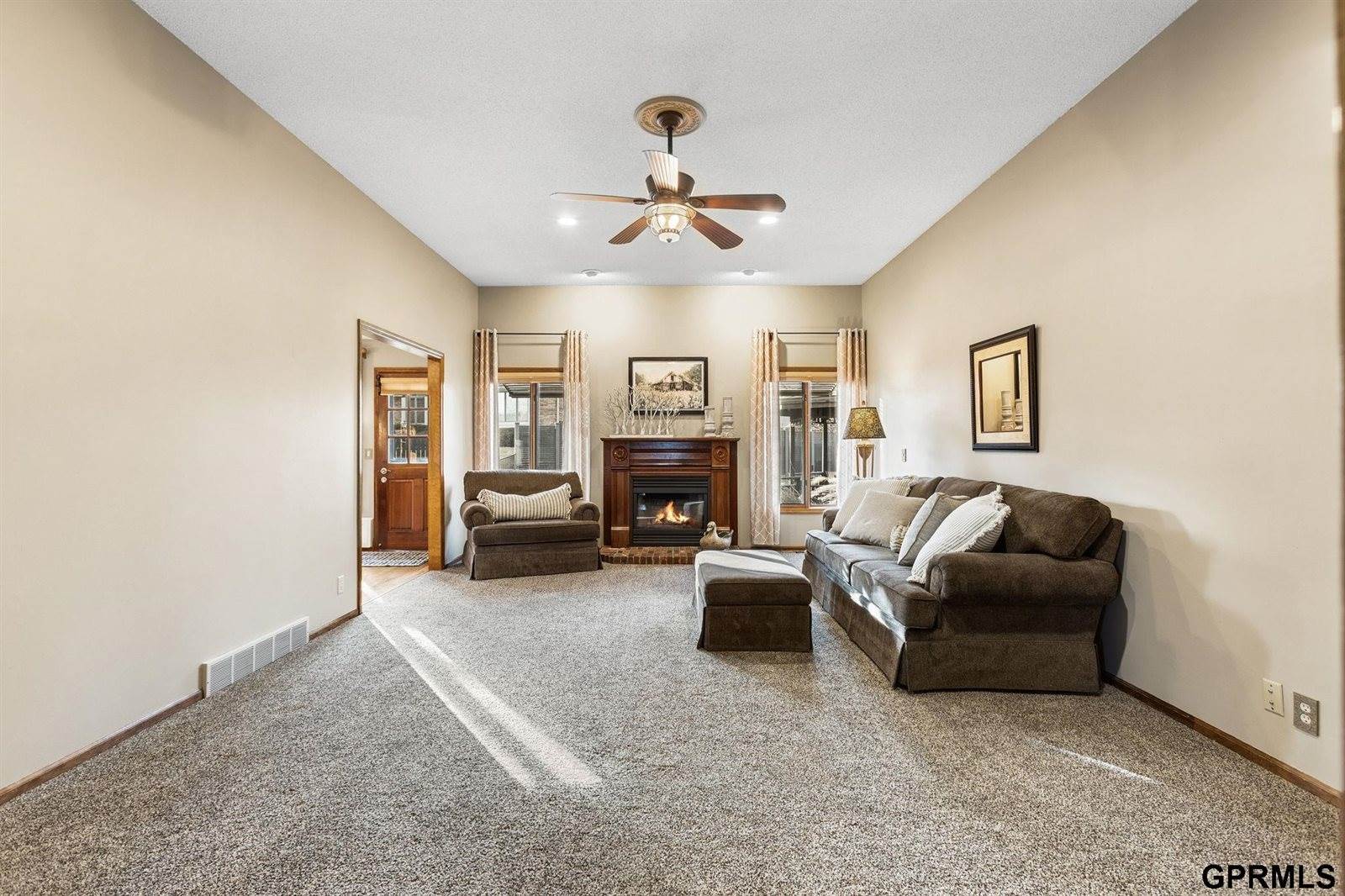 11024 North 61St Street, Omaha, NE 68152