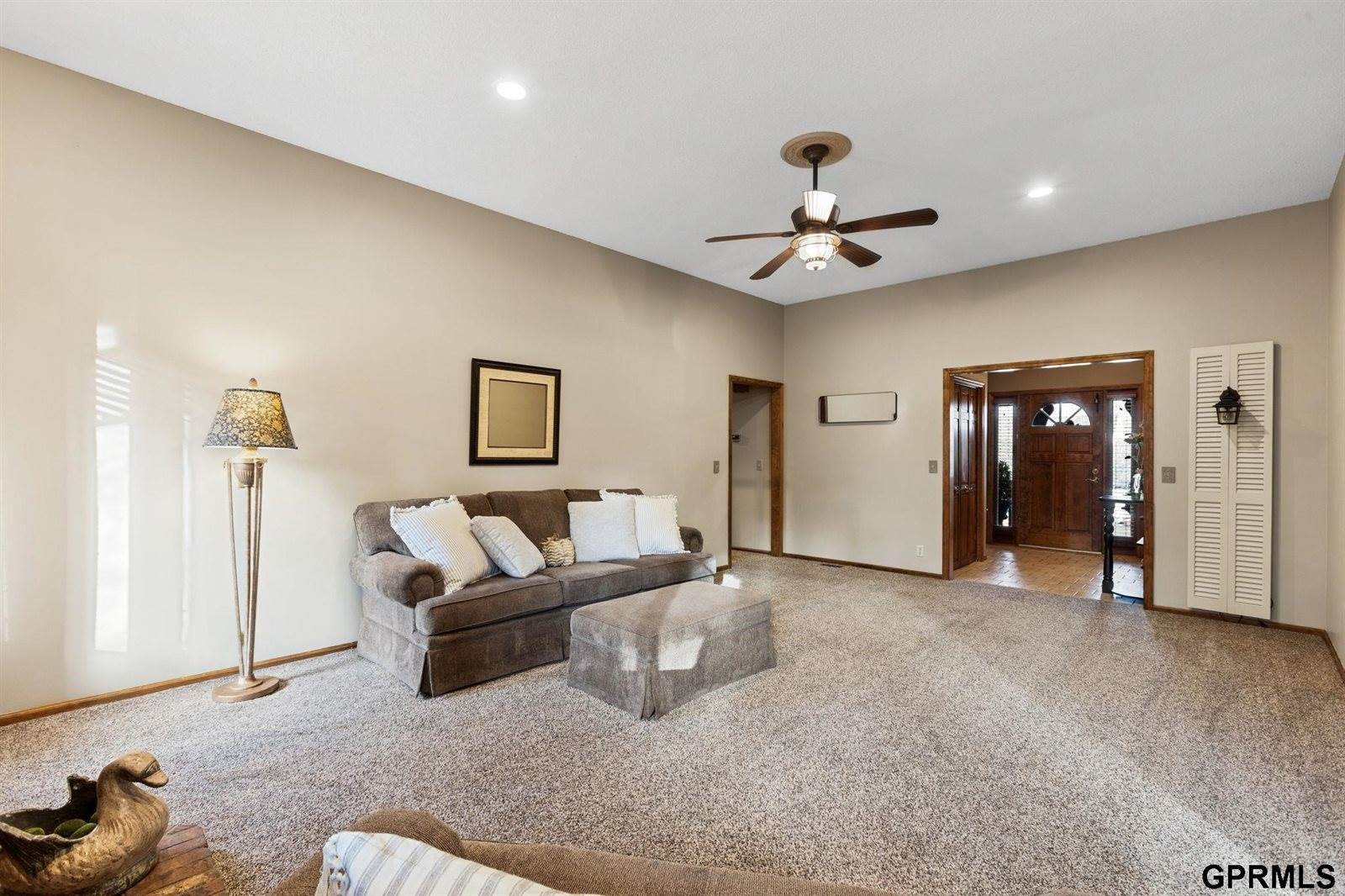 11024 North 61St Street, Omaha, NE 68152