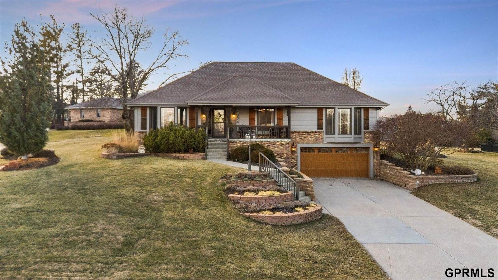 11024 North 61St Street, Omaha, NE 68152