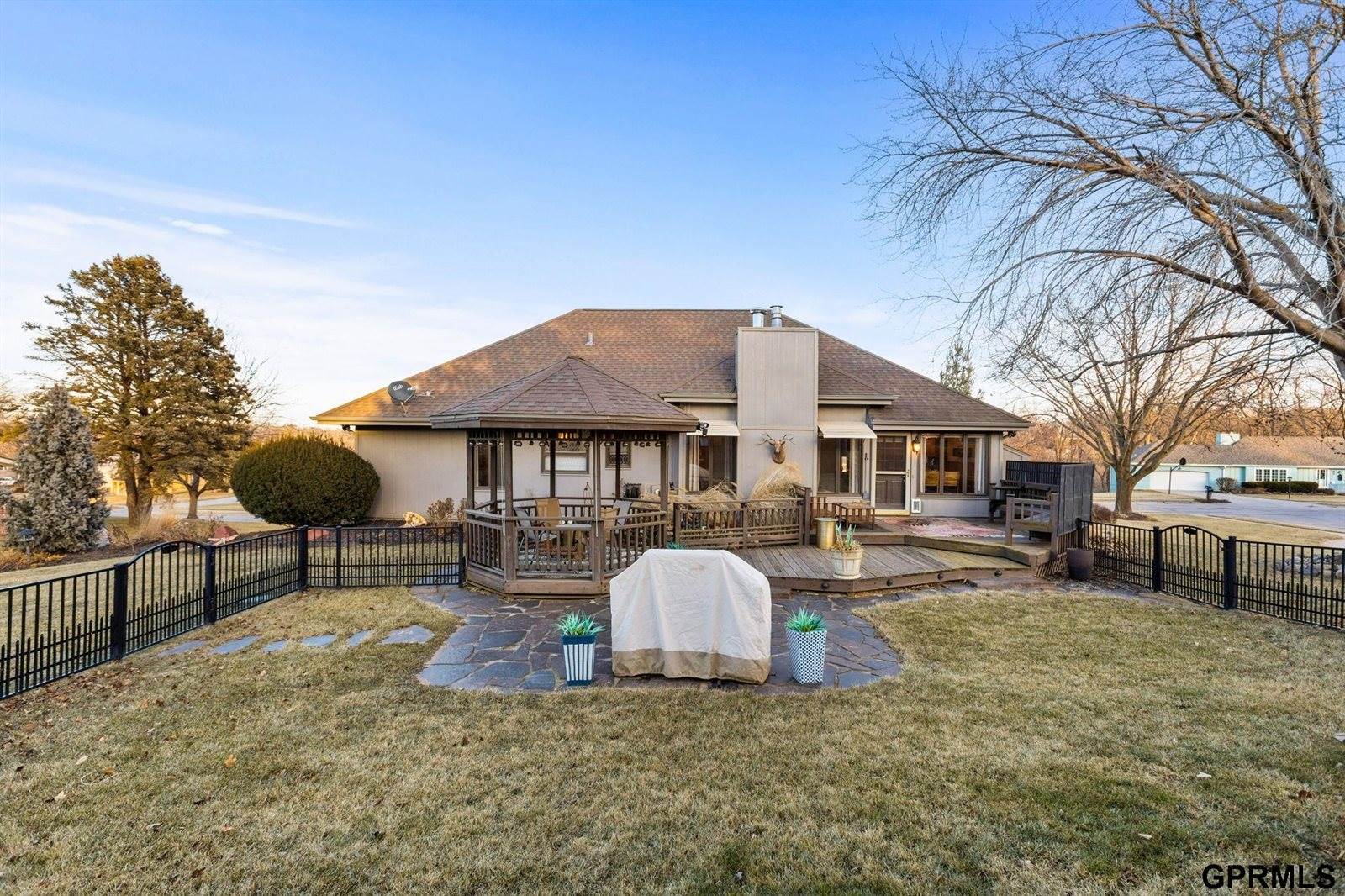 11024 North 61St Street, Omaha, NE 68152