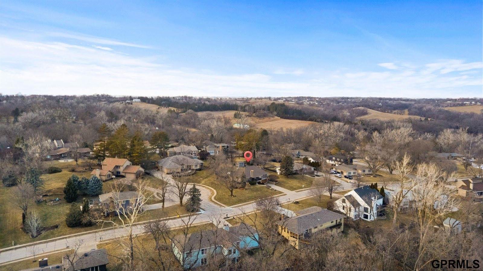 11024 North 61St Street, Omaha, NE 68152