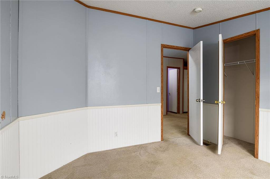 876 Mr Henry Road, Mocksville, NC 27028