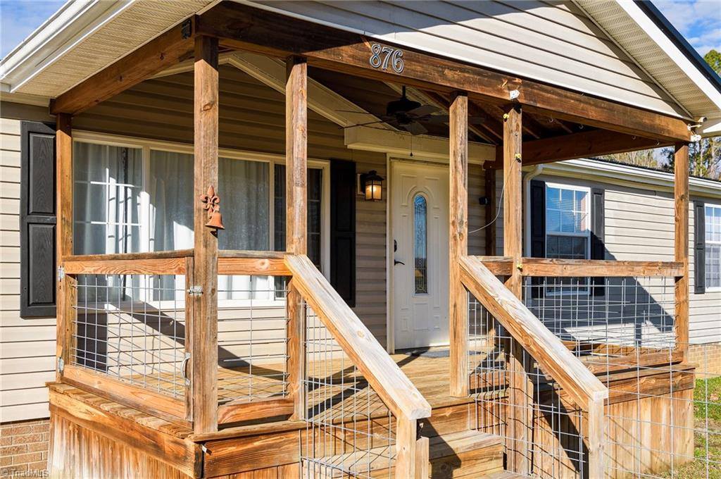 876 Mr Henry Road, Mocksville, NC 27028