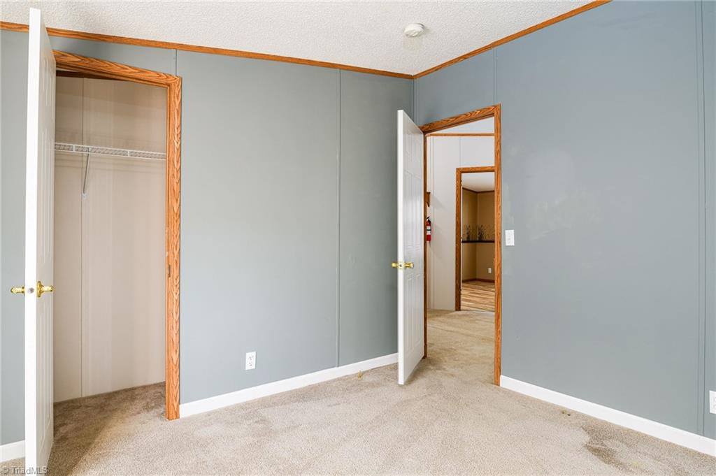 876 Mr Henry Road, Mocksville, NC 27028