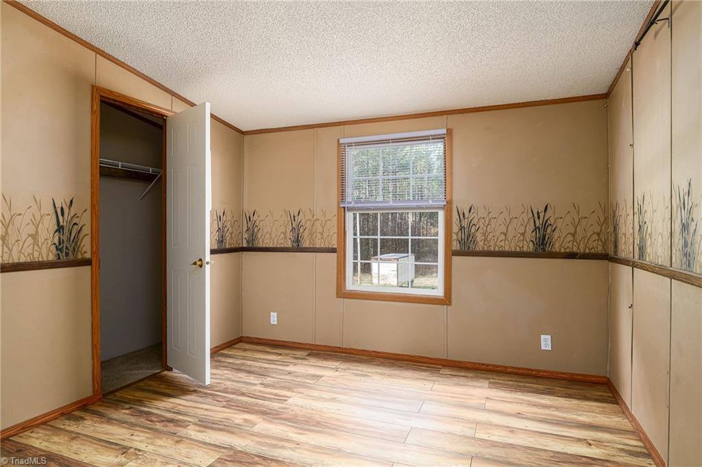 876 Mr Henry Road, Mocksville, NC 27028