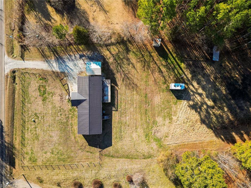 876 Mr Henry Road, Mocksville, NC 27028