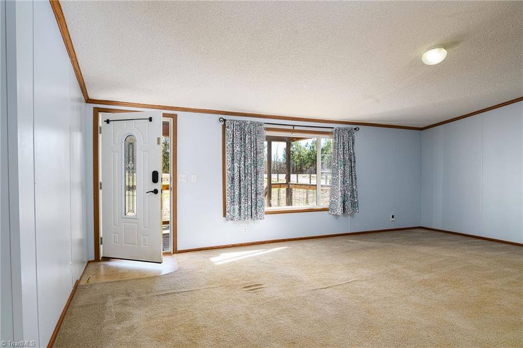 876 Mr Henry Road, Mocksville, NC 27028
