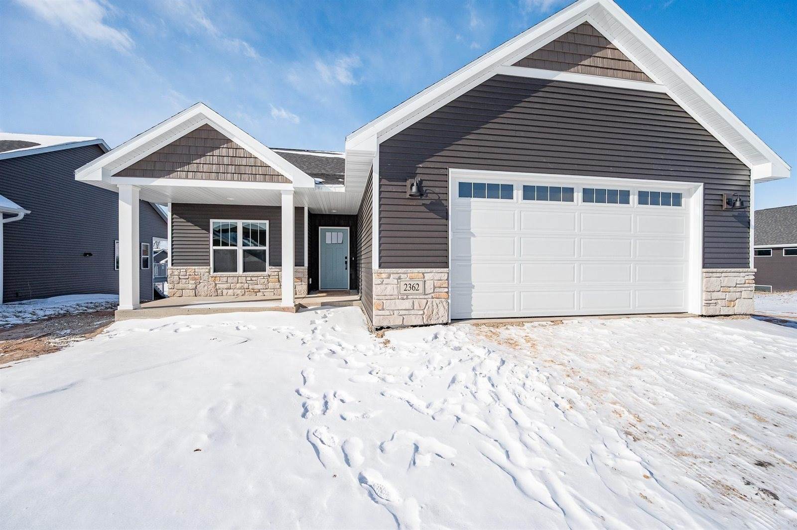 2362 Whispering Wind Lane, Green Bay, WI 54303