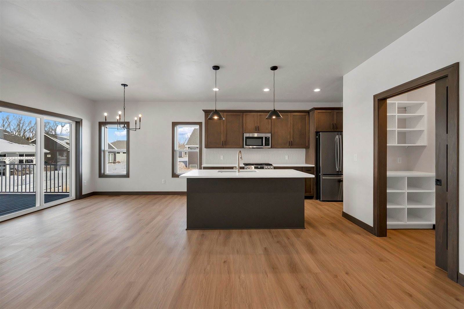 2362 Whispering Wind Lane, Green Bay, WI 54303