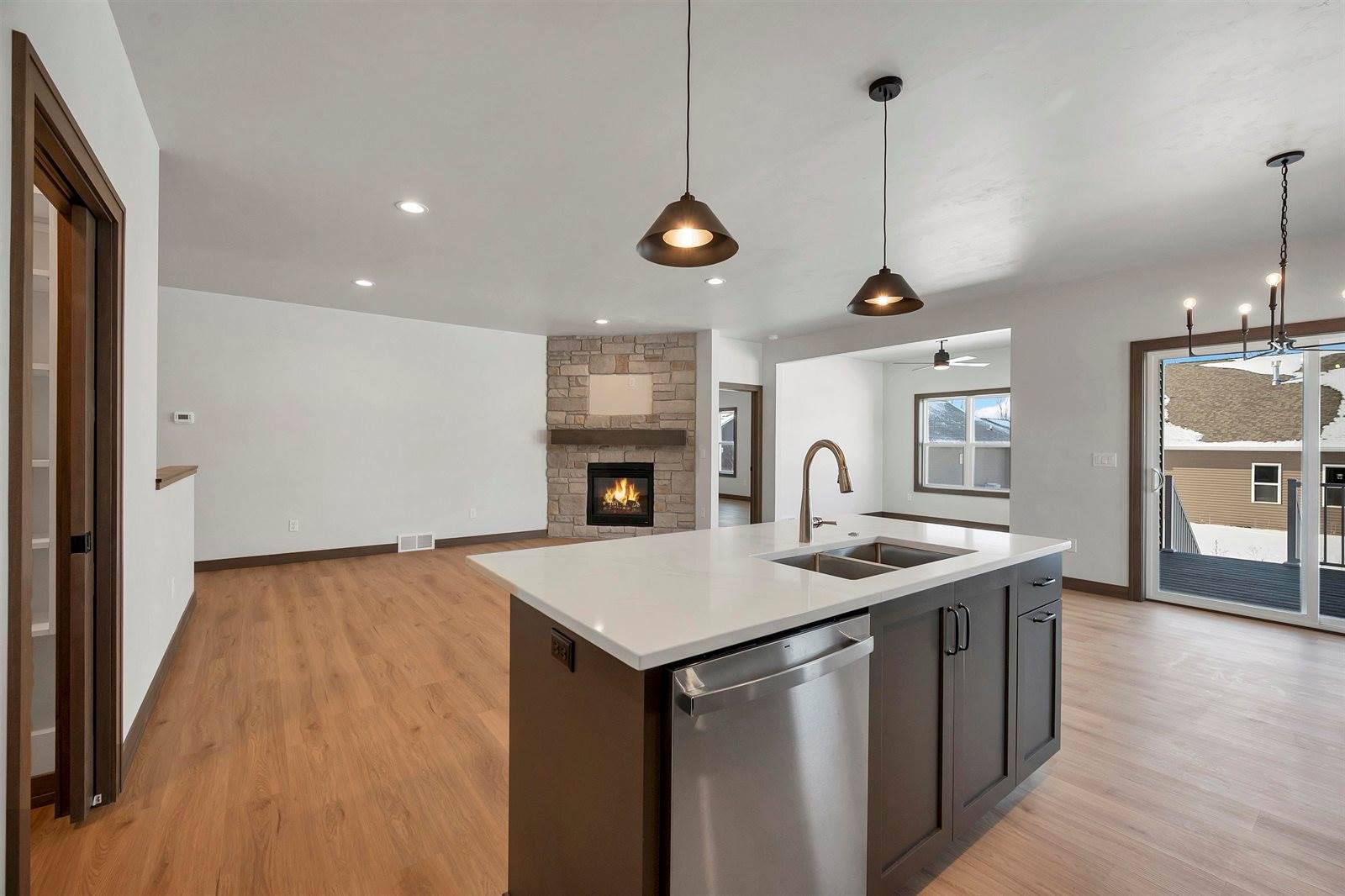 2362 Whispering Wind Lane, Green Bay, WI 54303