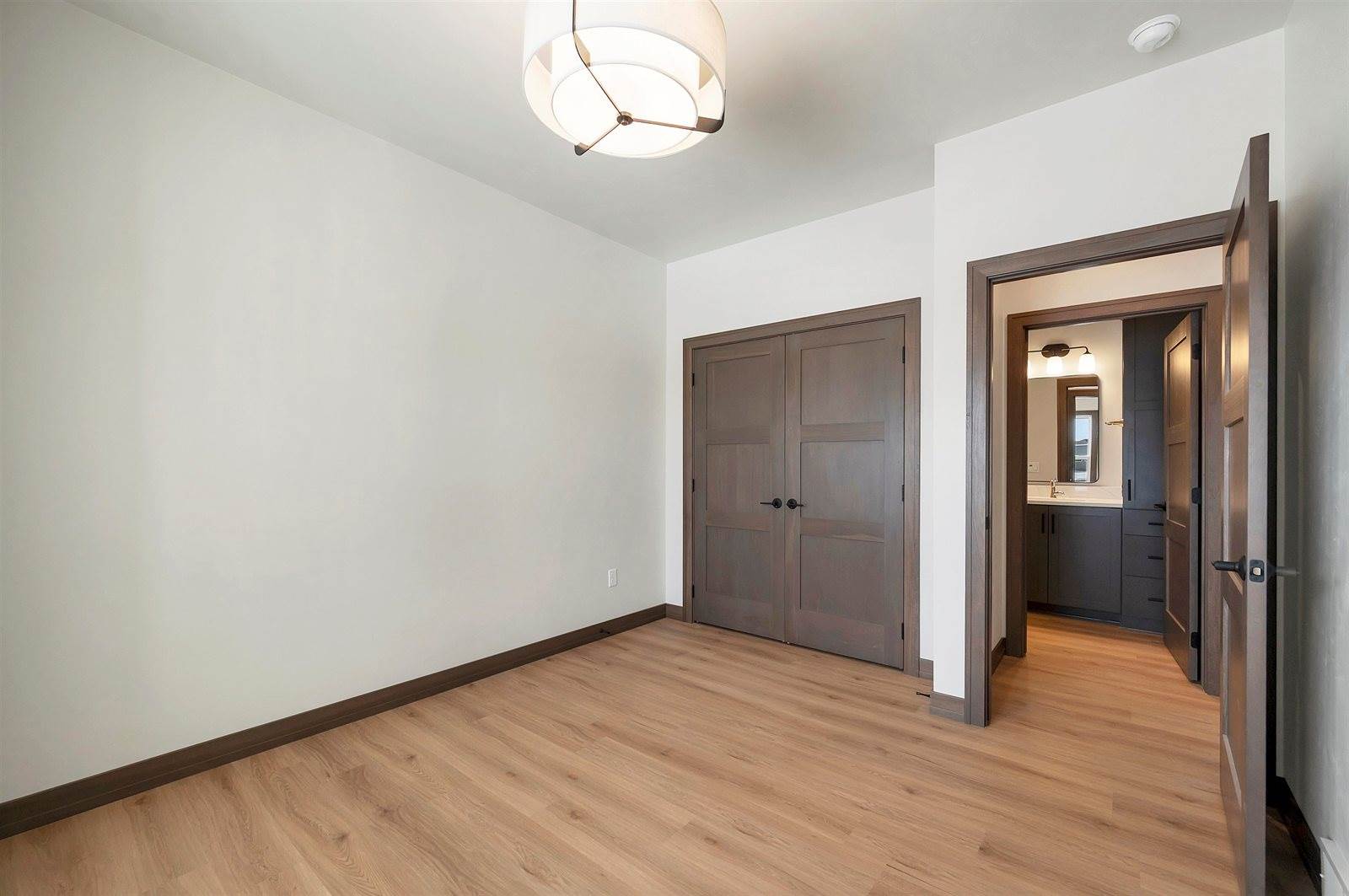 2362 Whispering Wind Lane, Green Bay, WI 54303