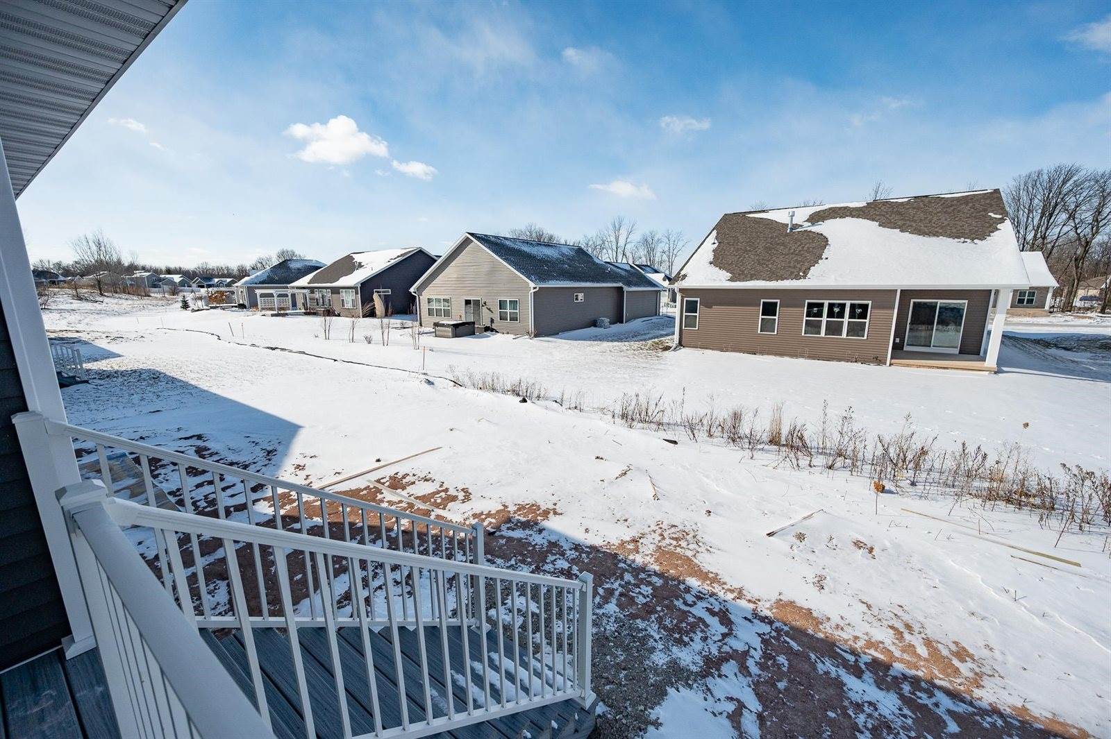 2362 Whispering Wind Lane, Green Bay, WI 54303