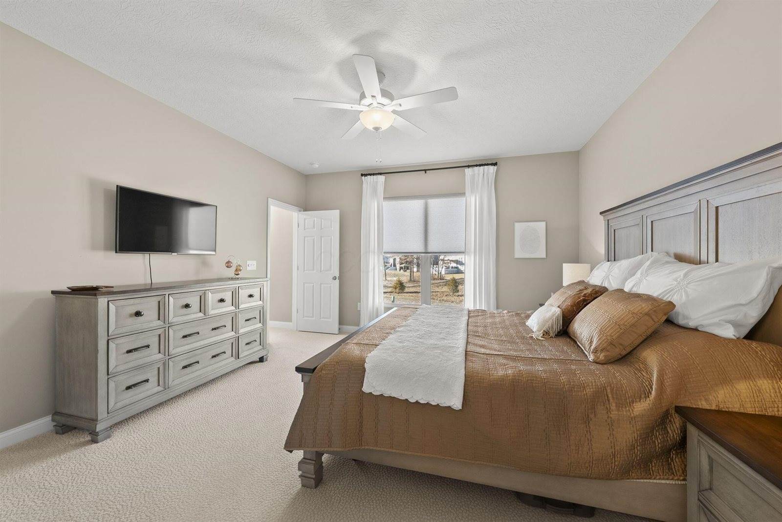 5728 Shadowfair Lane, Powell, OH 43065