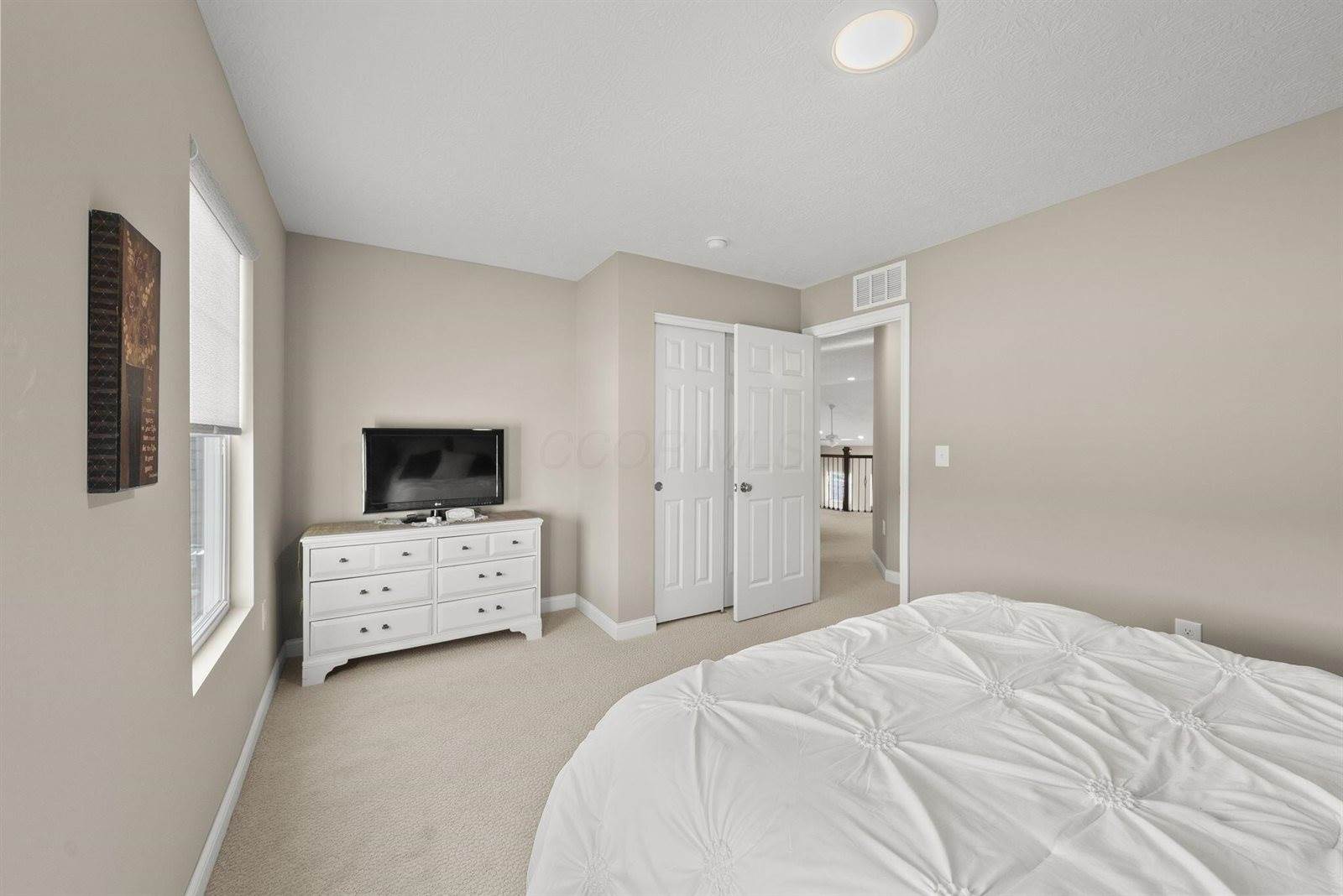 5728 Shadowfair Lane, Powell, OH 43065