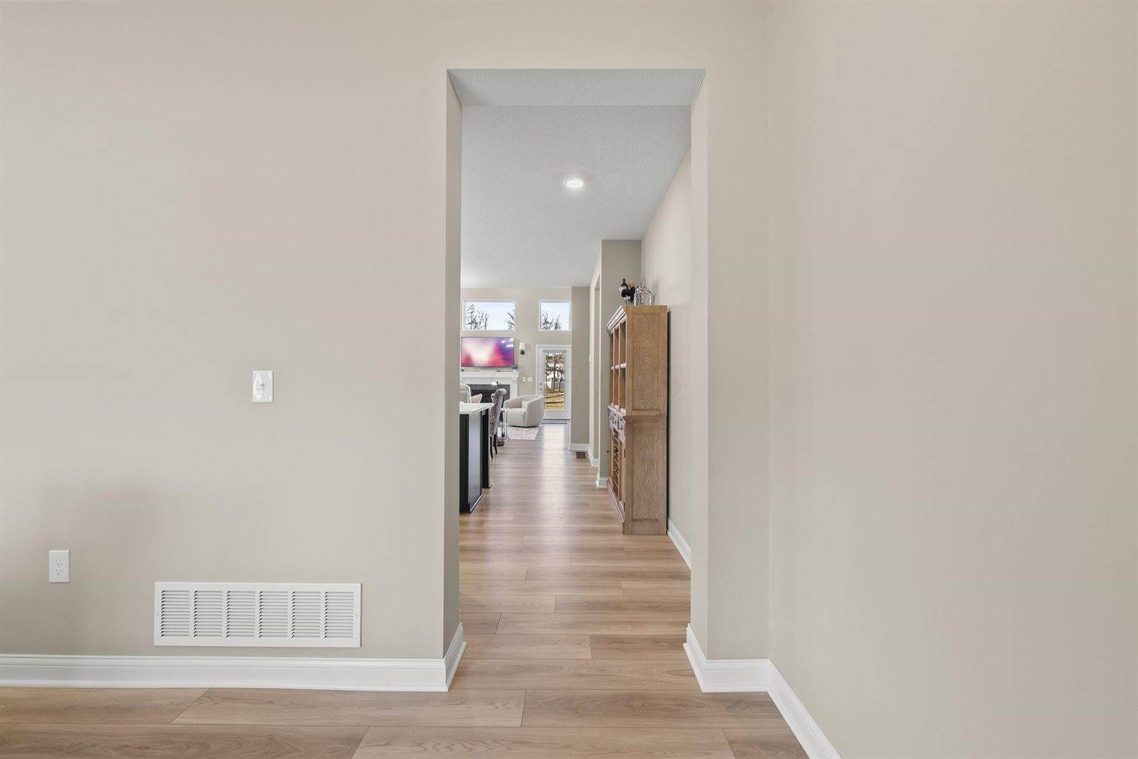 5728 Shadowfair Lane, Powell, OH 43065