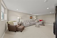 5728 Shadowfair Lane, Powell, OH 43065