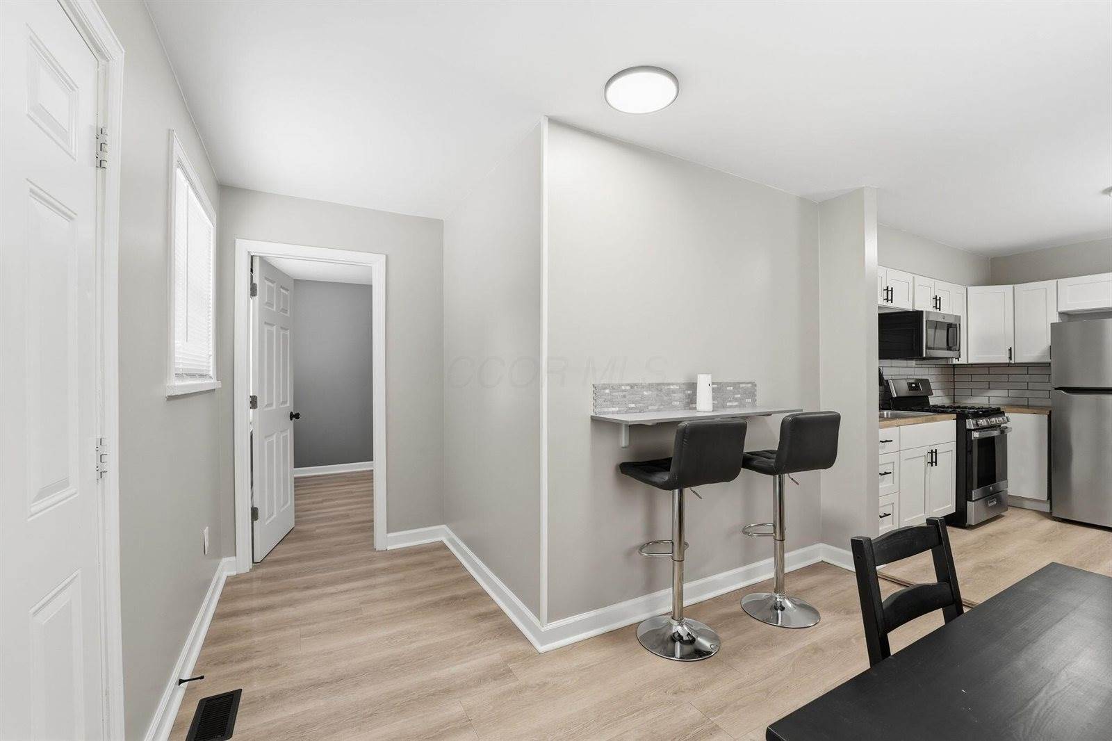 1533 East 26th Avenue, Columbus, OH 43211