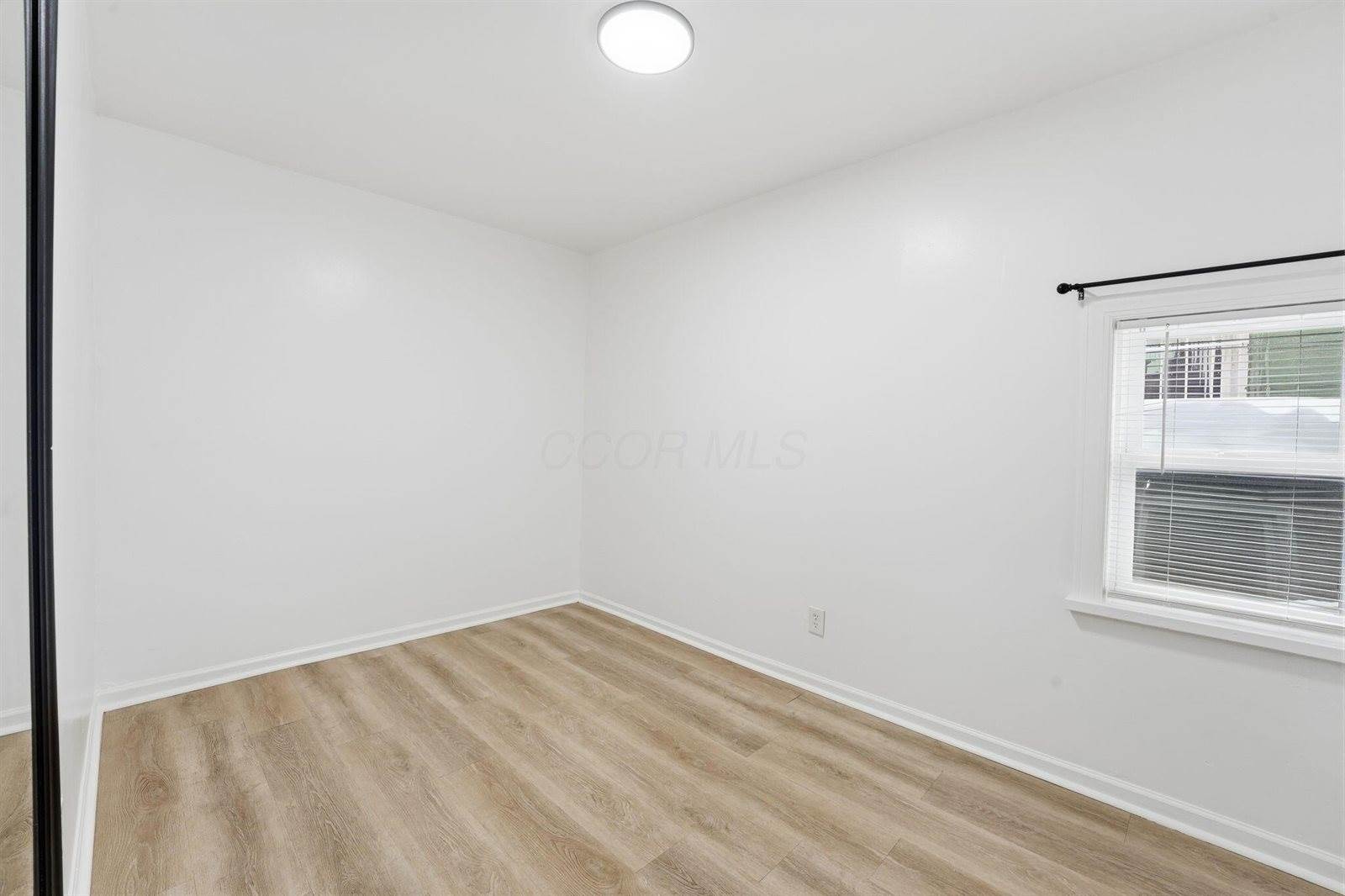 1533 East 26th Avenue, Columbus, OH 43211