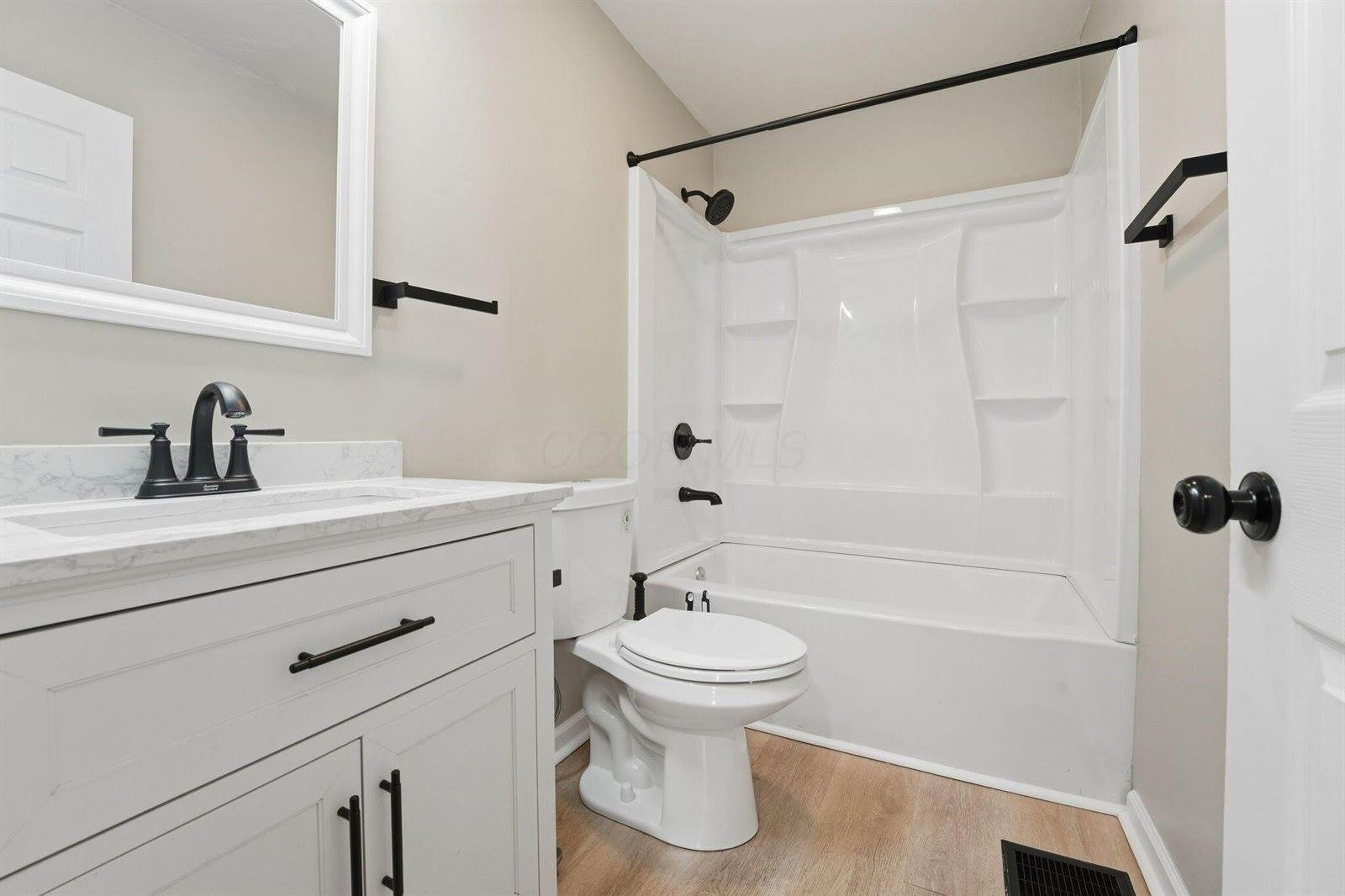 1533 East 26th Avenue, Columbus, OH 43211