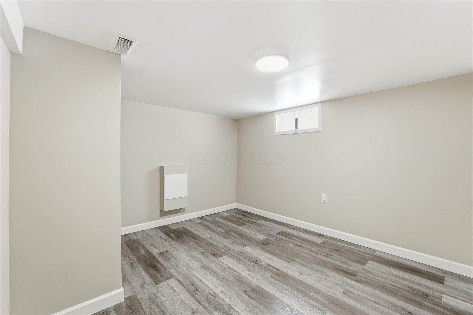 1533 East 26th Avenue, Columbus, OH 43211