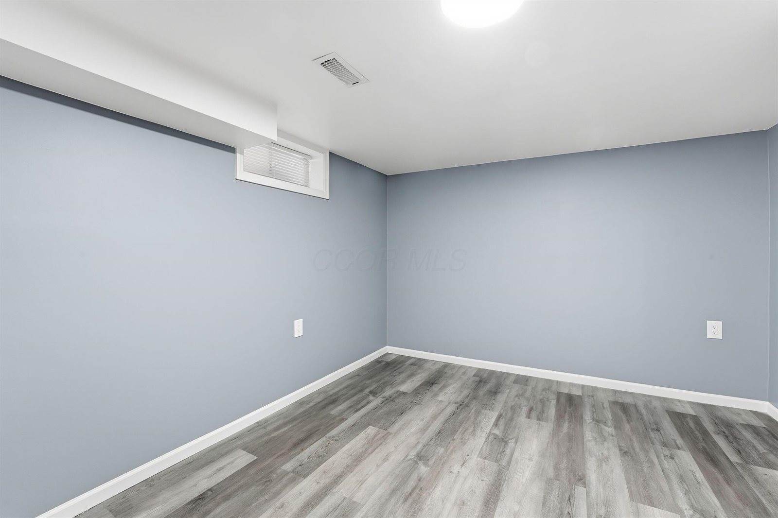 1533 East 26th Avenue, Columbus, OH 43211