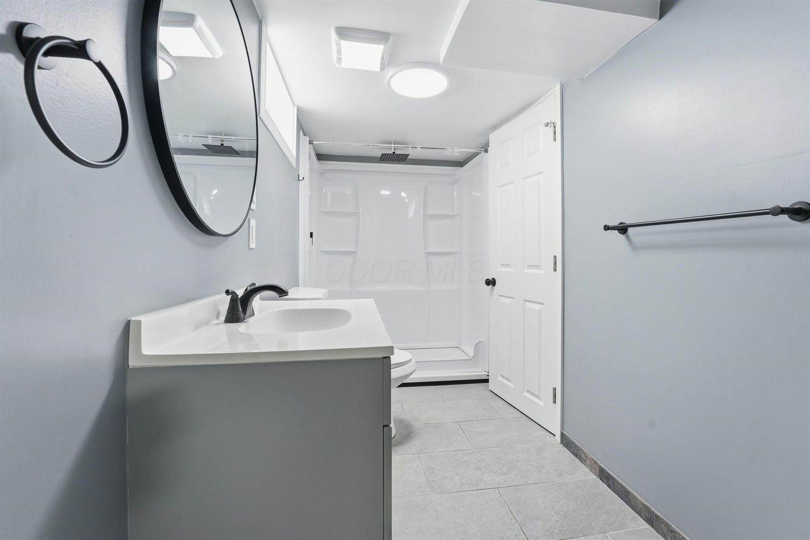 1533 East 26th Avenue, Columbus, OH 43211