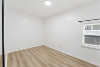 1533 East 26th Avenue, Columbus, OH 43211