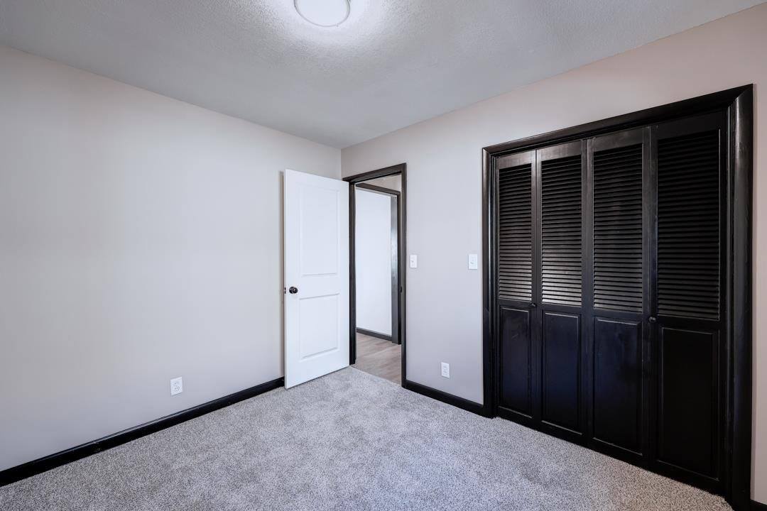 1719 Maris St, Winfield, KS 67156