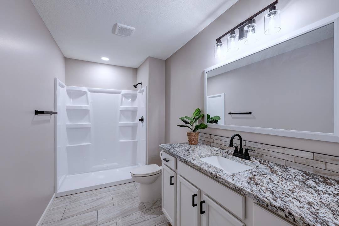 1719 Maris St, Winfield, KS 67156