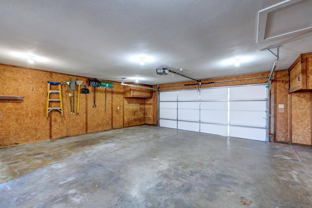 1719 Maris St, Winfield, KS 67156