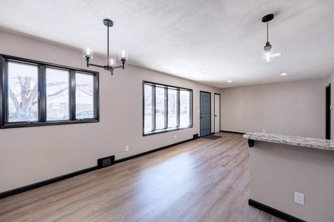 1719 Maris St, Winfield, KS 67156