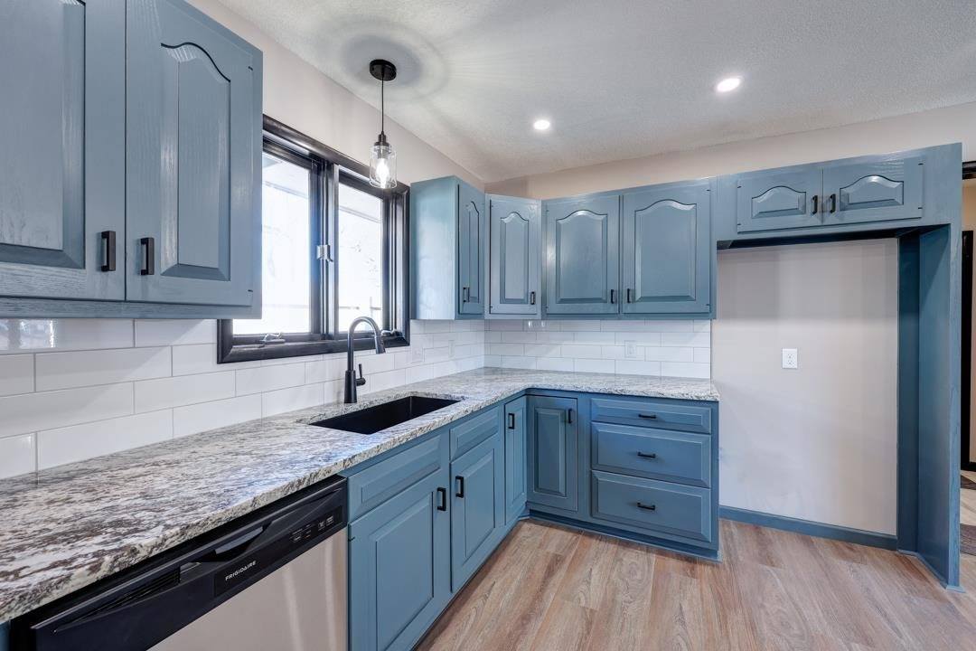 1719 Maris St, Winfield, KS 67156