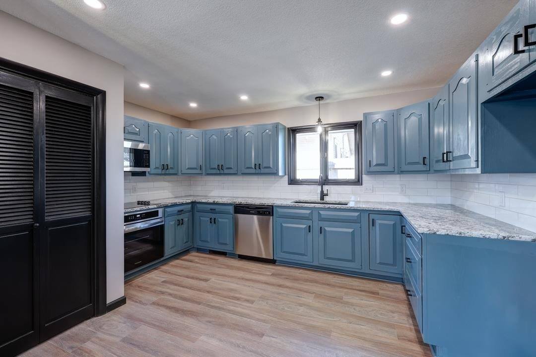 1719 Maris St, Winfield, KS 67156