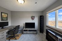 5725 SW 22nd Ter, Topeka, KS 66614