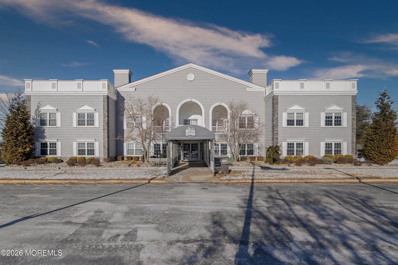 95 Farnworth Close, Freehold, NJ 07728