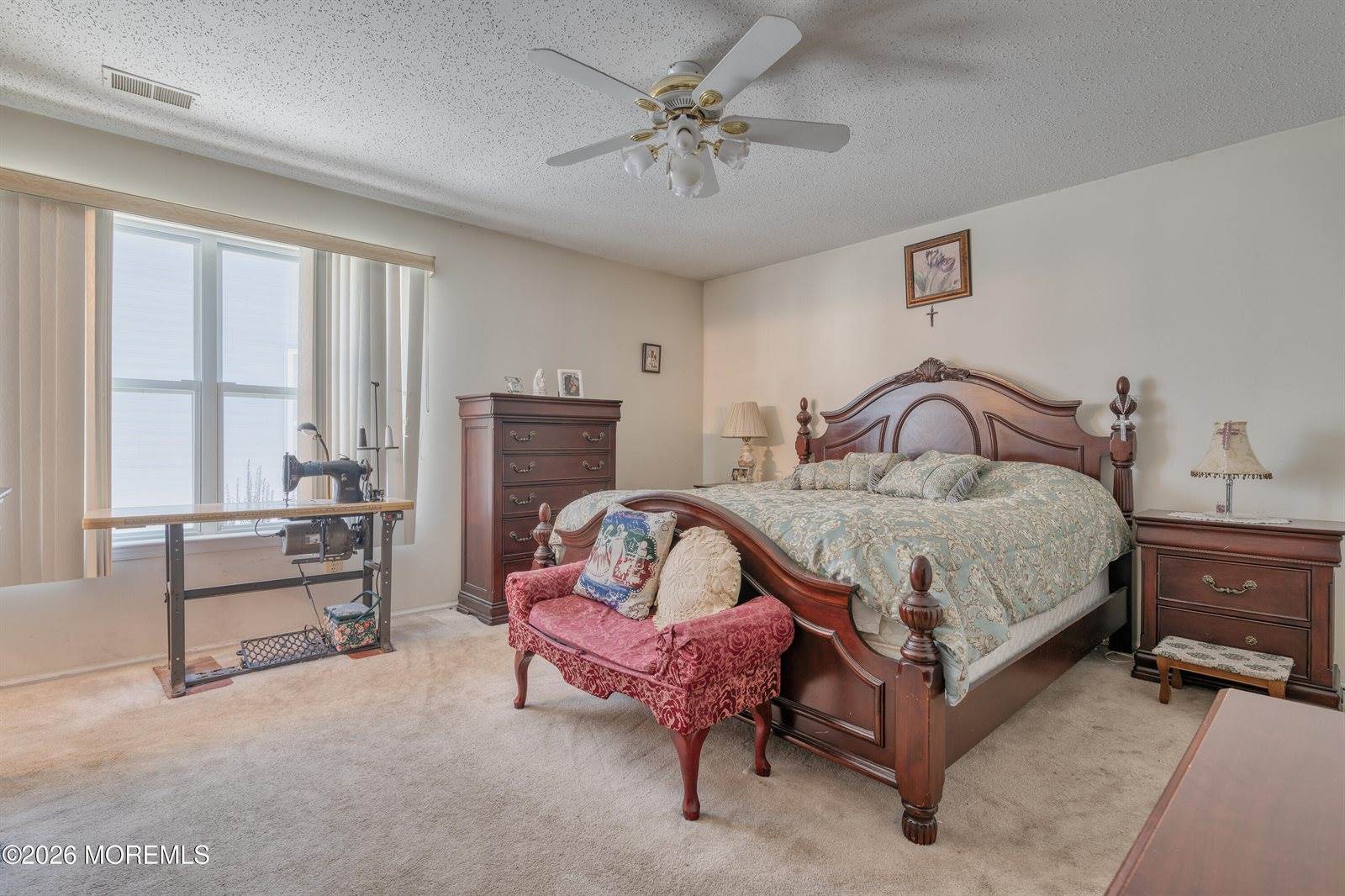 95 Farnworth Close, Freehold, NJ 07728