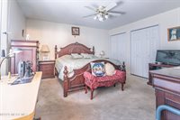 95 Farnworth Close, Freehold, NJ 07728