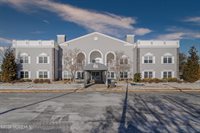 95 Farnworth Close, Freehold, NJ 07728