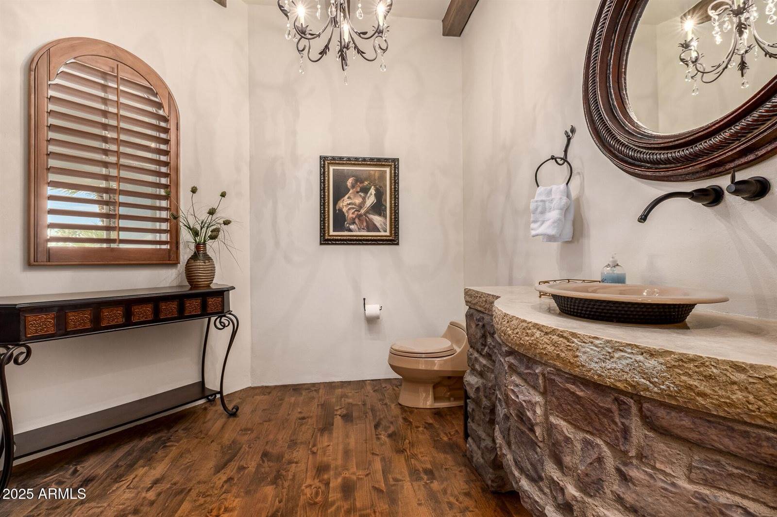 20 East Oakwood Hills Drive, Chandler, AZ 85248