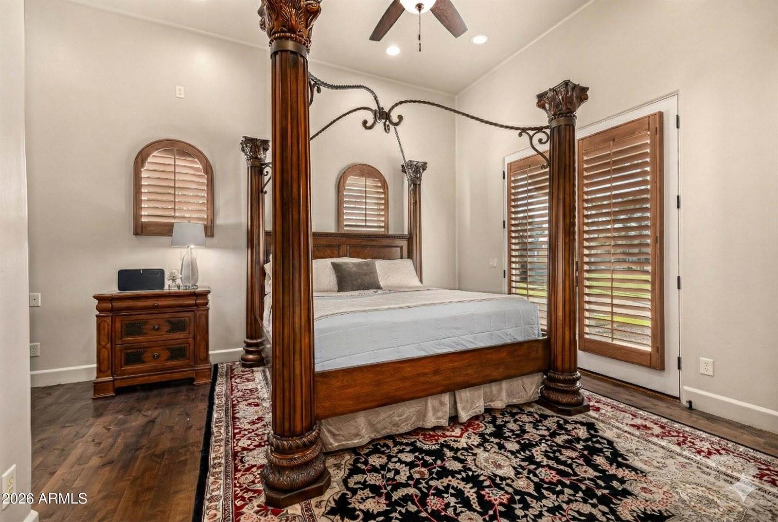 20 East Oakwood Hills Drive, Chandler, AZ 85248