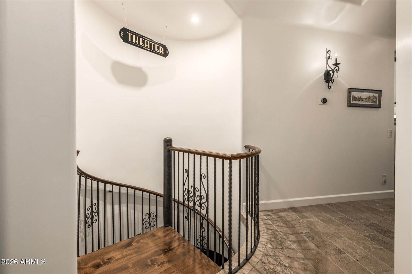 20 East Oakwood Hills Drive, Chandler, AZ 85248