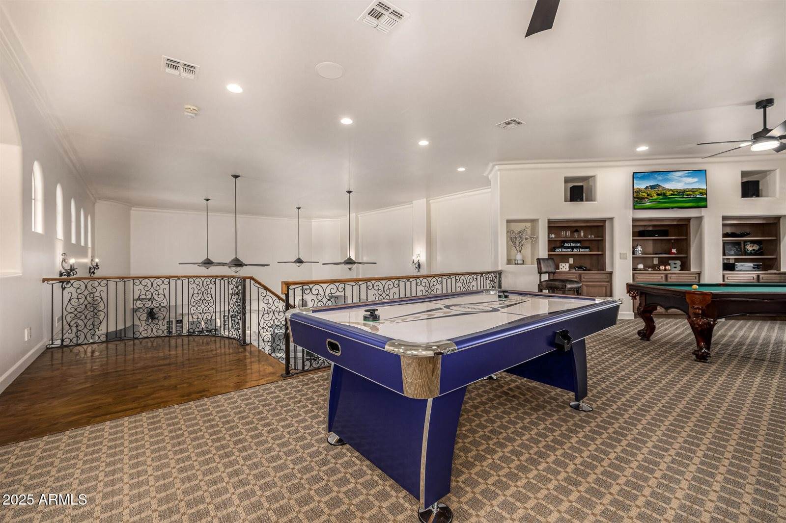 20 East Oakwood Hills Drive, Chandler, AZ 85248