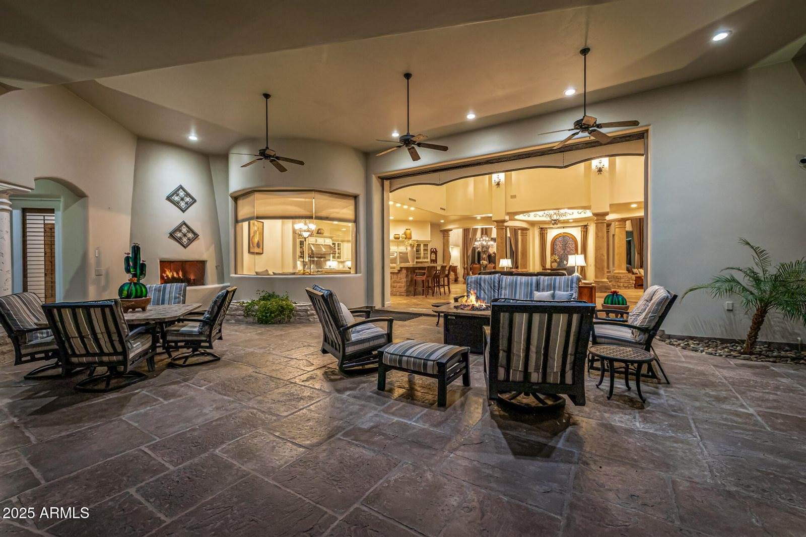 20 East Oakwood Hills Drive, Chandler, AZ 85248