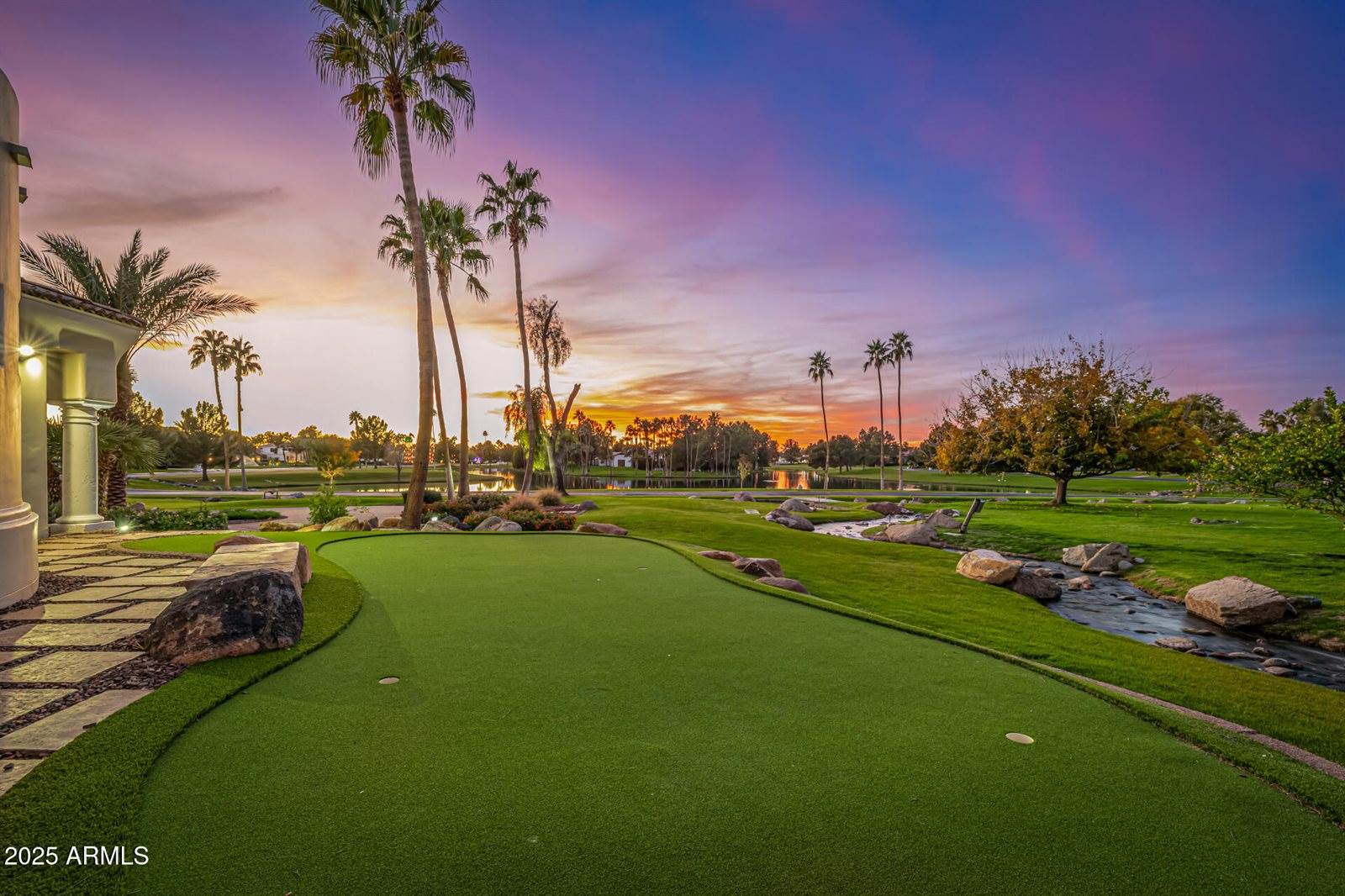 20 East Oakwood Hills Drive, Chandler, AZ 85248