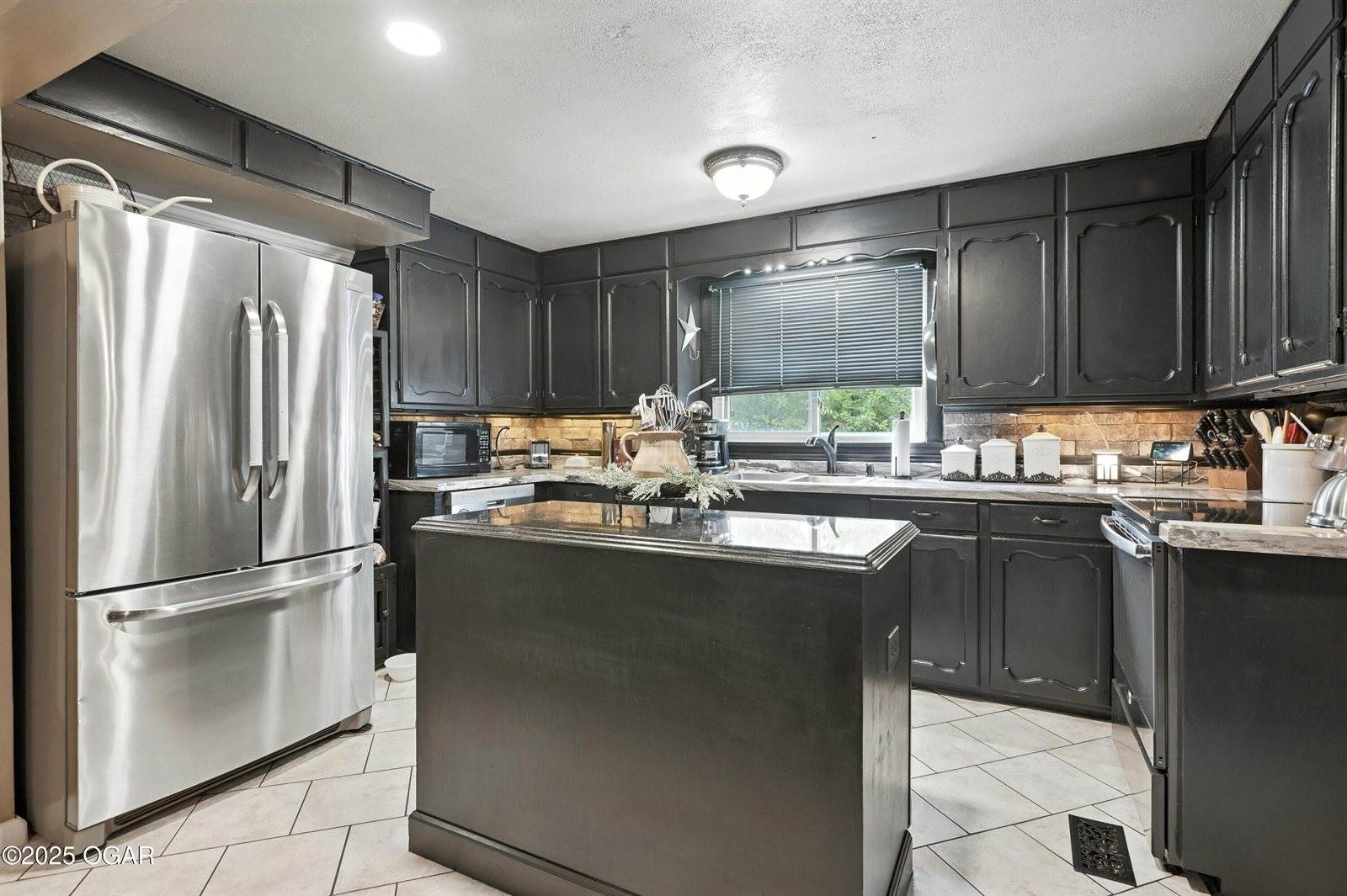 202 North Jefferson Street, Diamond, MO 64840