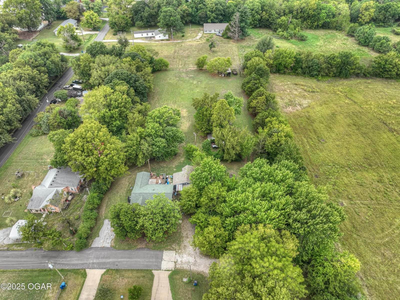 202 North Jefferson Street, Diamond, MO 64840