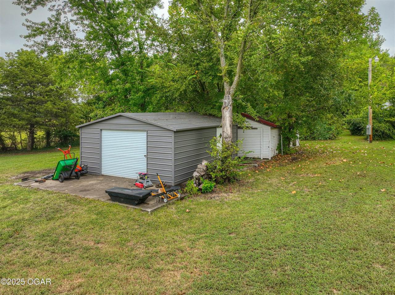 202 North Jefferson Street, Diamond, MO 64840